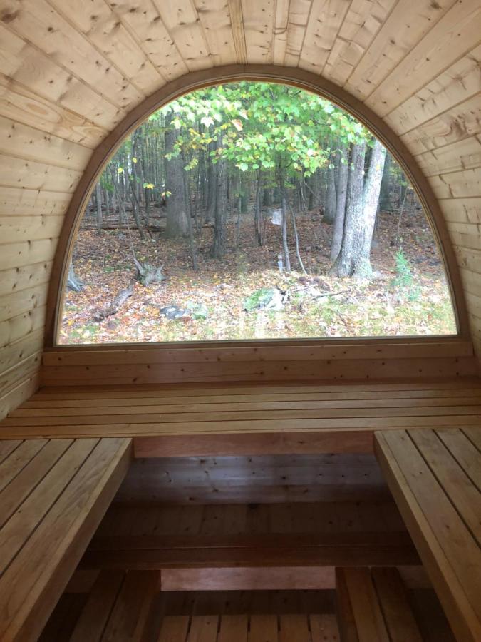 Amazing Poconos House . Sauna/Hot Tub/Private Pool Ийст Страудсбърг Екстериор снимка